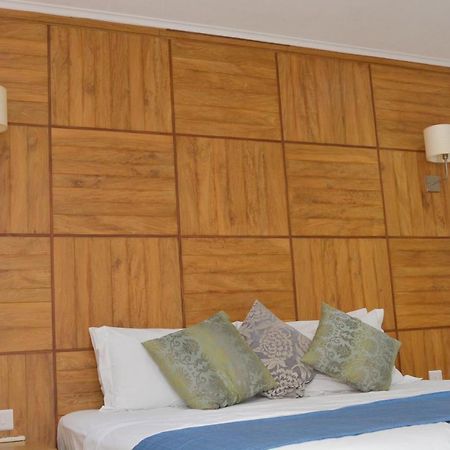 Sunset Bay Apartment Glacis  Екстериор снимка